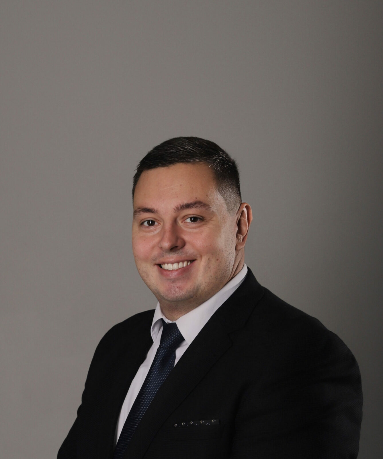 Адвокат в Челябинске | Юридическая помощь адвоката Матвея Белоножко